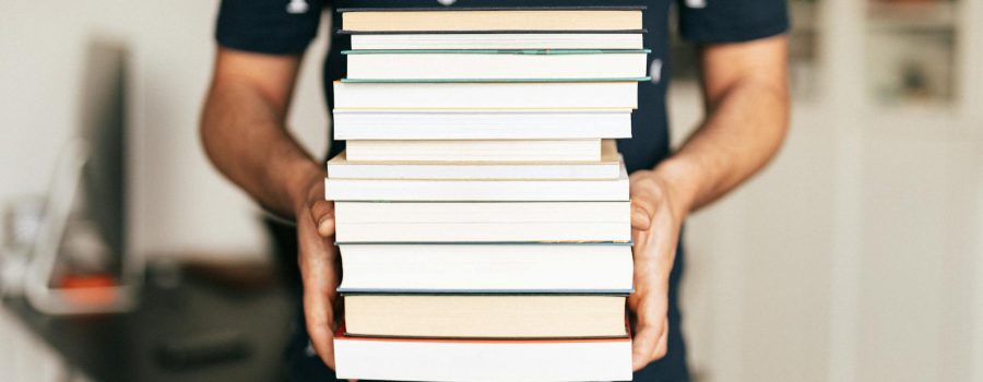 vinde cărți din toate domeniile